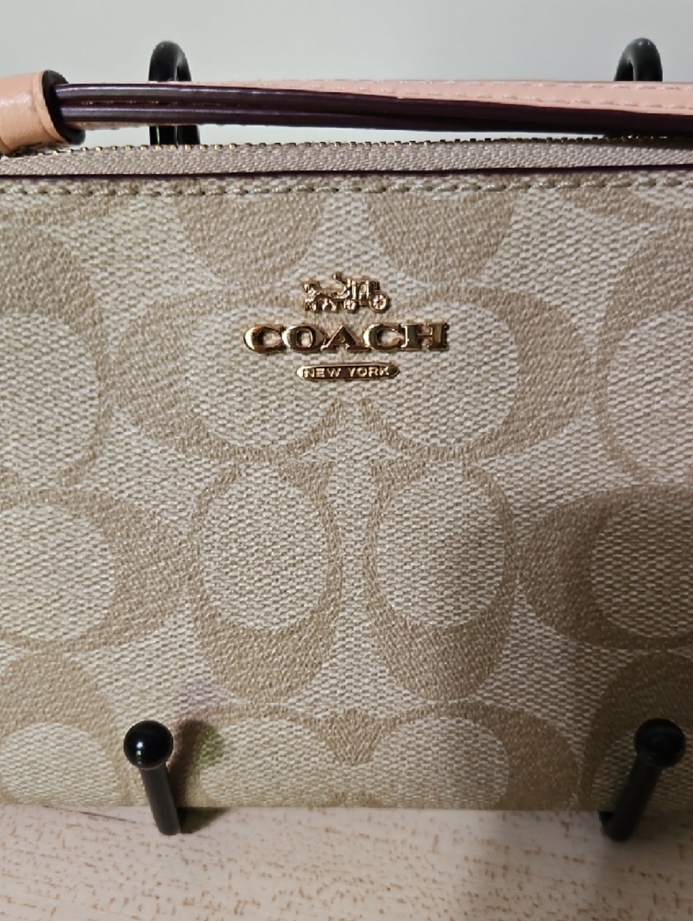 Coach EUC Khaki Canvas Wristlet with Light Peach Strap - Picture 6 of 8
